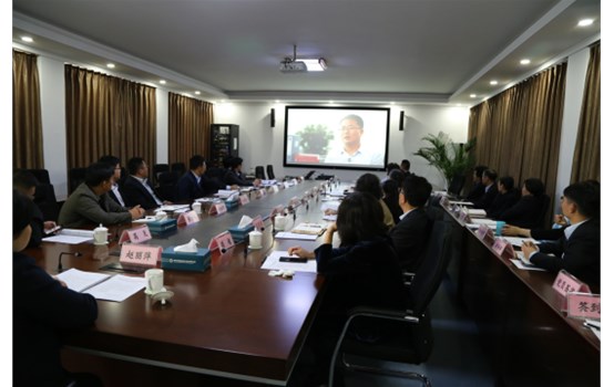 �����й����ʱ���Ӫ���޹�˾��֯ԢĿ��ʾ����Ƭ��ʧ�صġ��źá���