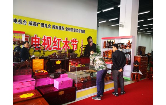 �ϸ۾ٰ��ľ�Ҿ�չ���˶�