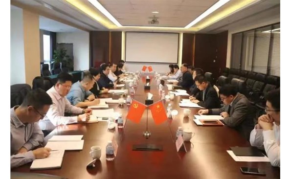 �й���ί�쵼���Ӹ����ϲ������ſ���